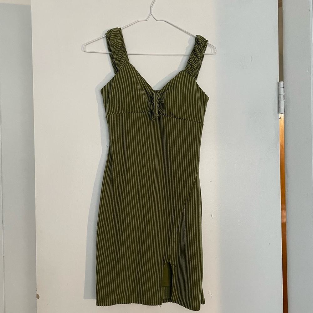 No Boundaries Women’s Size S  Olive Stretchy Dress
